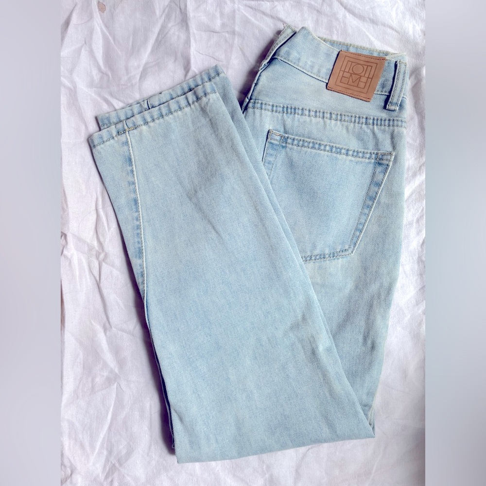 Toteme Sz 26 Twisted-Seam Mid-Rise Ankle Jeans